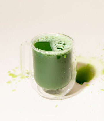 Ceremonial matcha tin with prepared matcha – Art of Tea